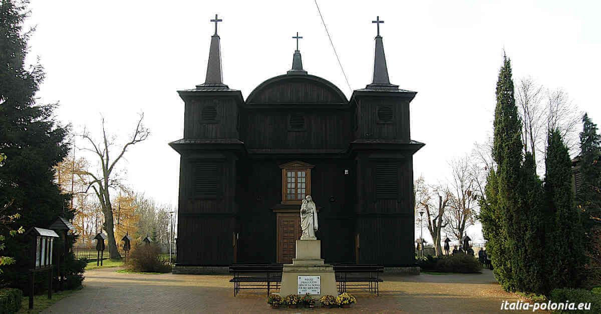 Kampinos - Chiesa in legno
